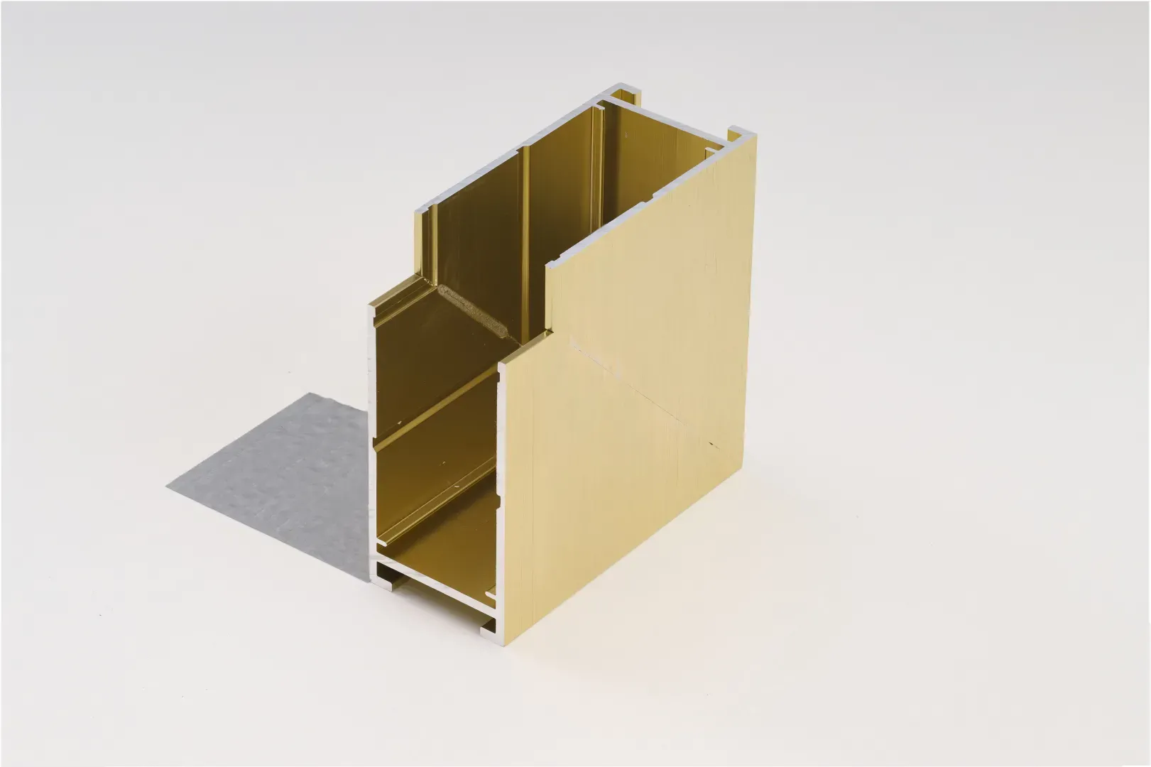 BETA TRACK MAGNETIC57 230V CORNER90 B ANODISED GOLD